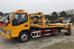 刚察哪里有拖车服务